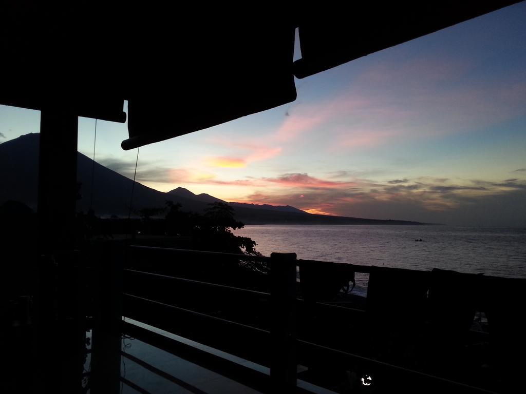 Tudes Homestay Amed Exterior foto